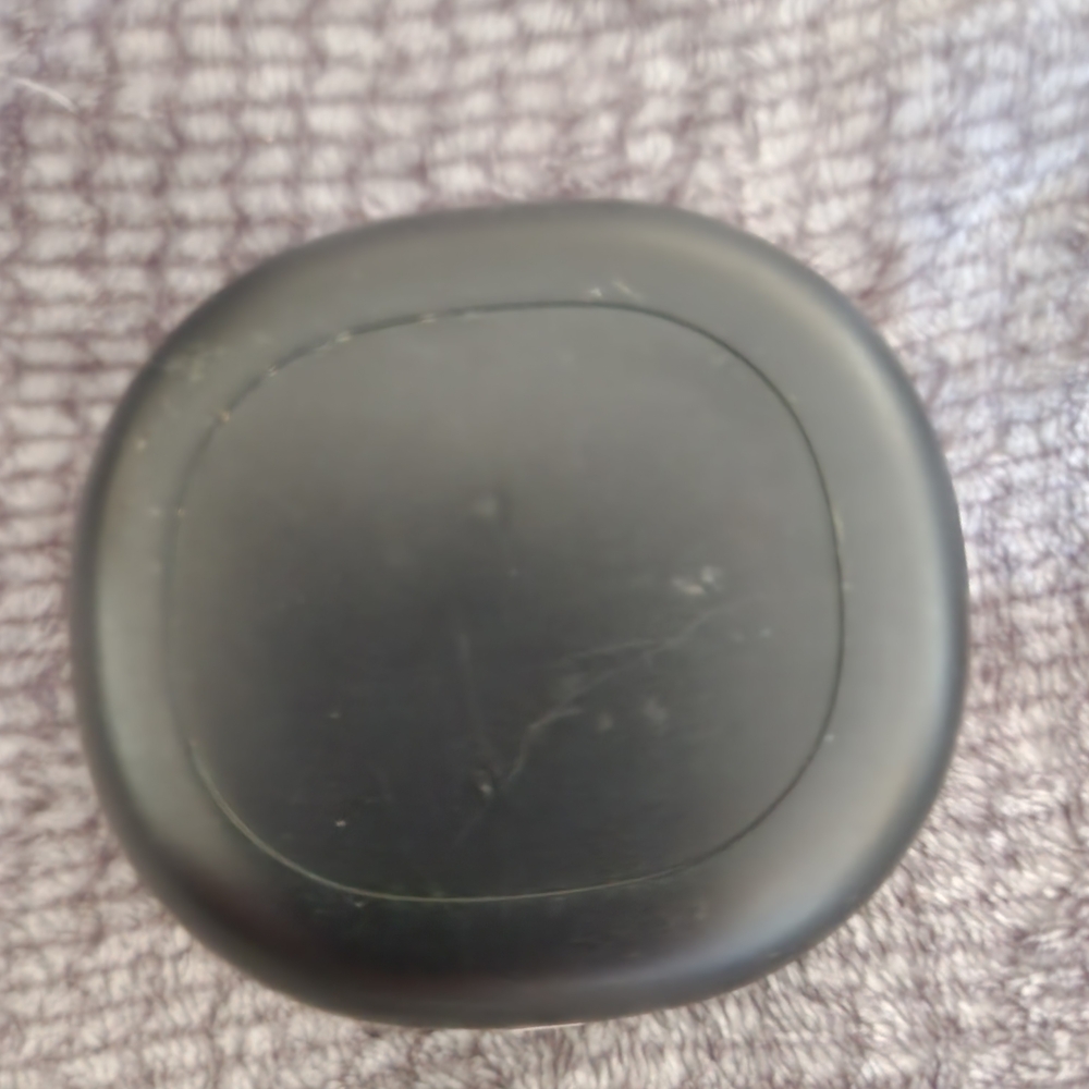 Wireless Blue Earbuds - Picture 2 of 3